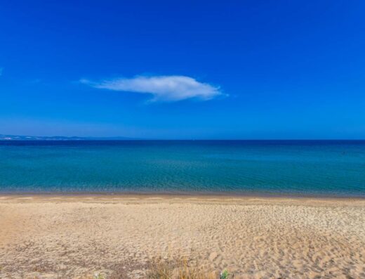 Agios Mamas beach