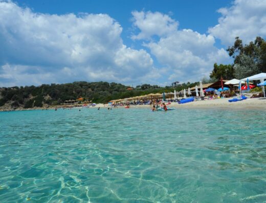 Alykes beach