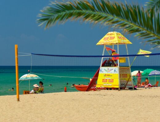 Nea Potidea beach (east of the canal)