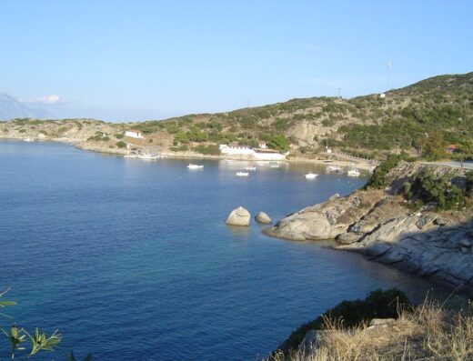 Linaraki beach