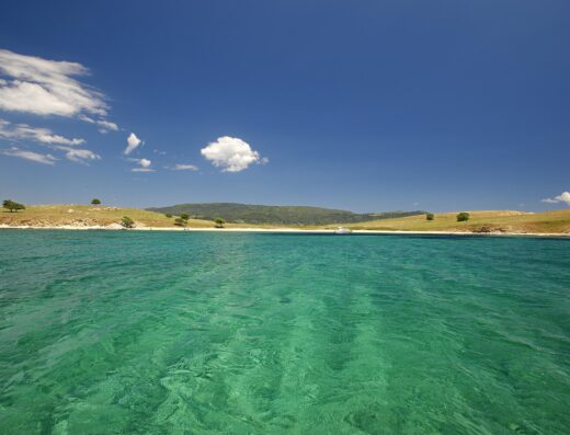 Green-blue waters of Drenia islets