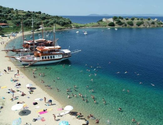 Boat cruise around Toroneos Gulf from Kassandra