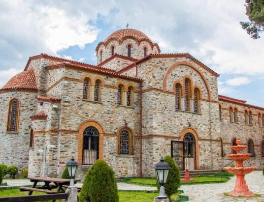 Taxiarchis village