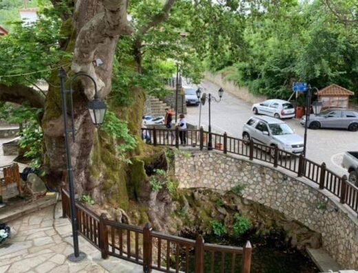 Geroplatanos village